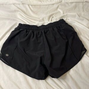 Lululemon Black Hotty Hots Sz 6